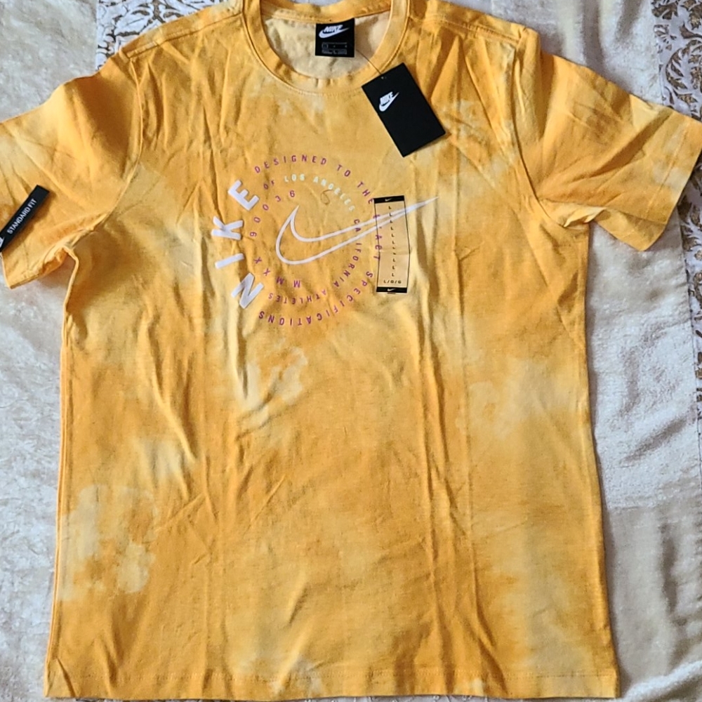 Nike Graphic Print Tie-Dye Cotton Tee - Large